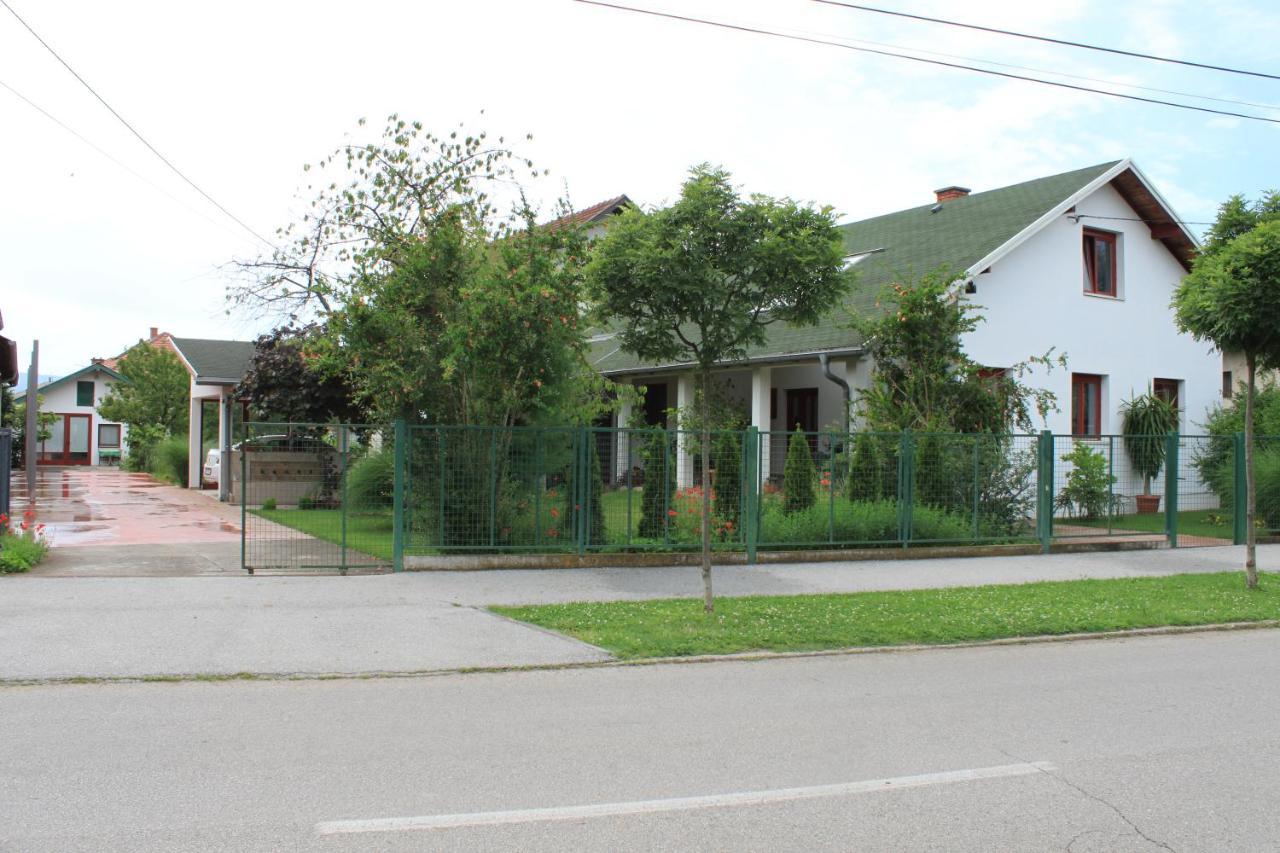Boulevard Garden House - Free And Save Parking In The Locked Yard Ćuprija エクステリア 写真