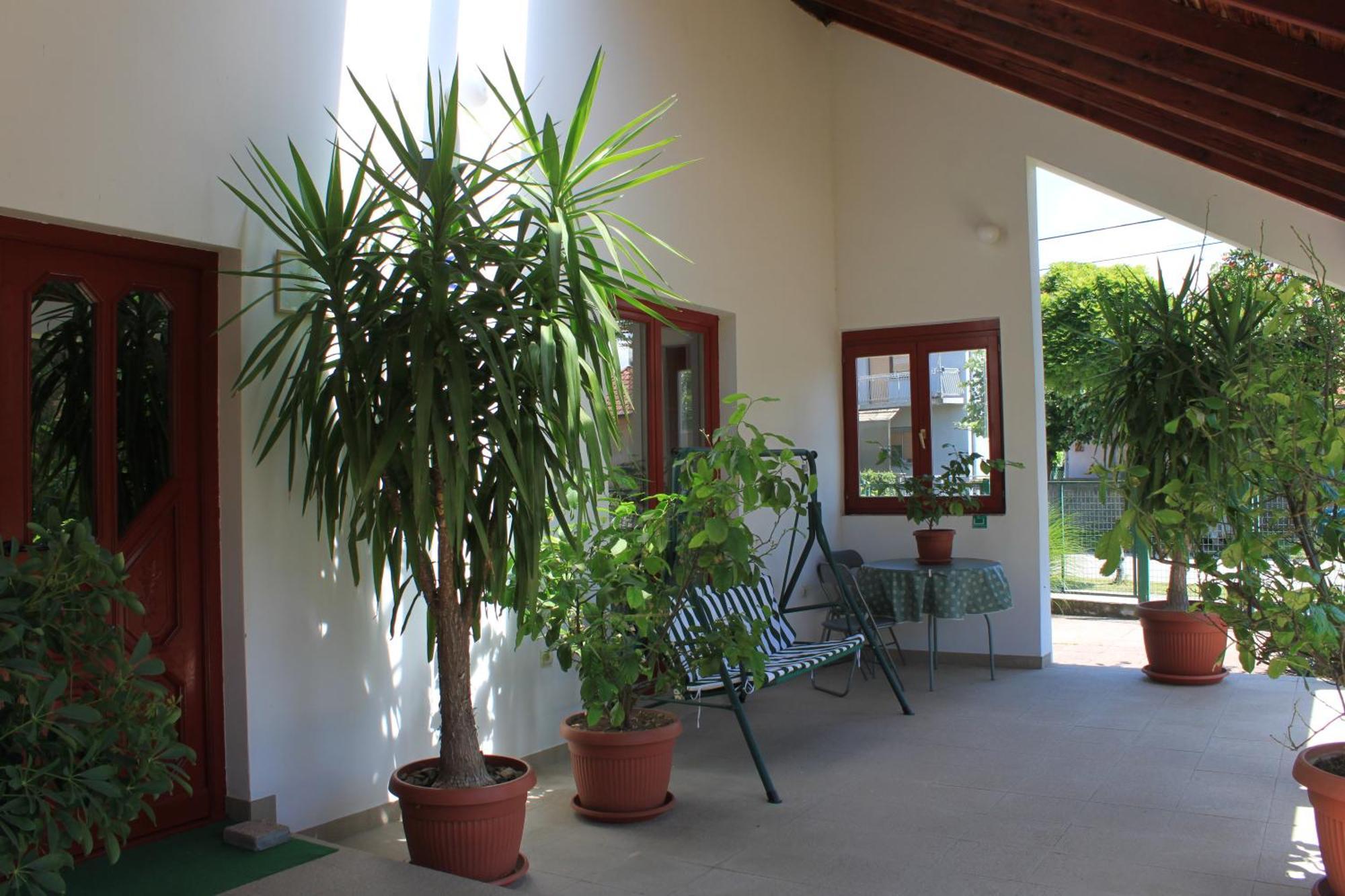 Boulevard Garden House - Free And Save Parking In The Locked Yard Ćuprija エクステリア 写真