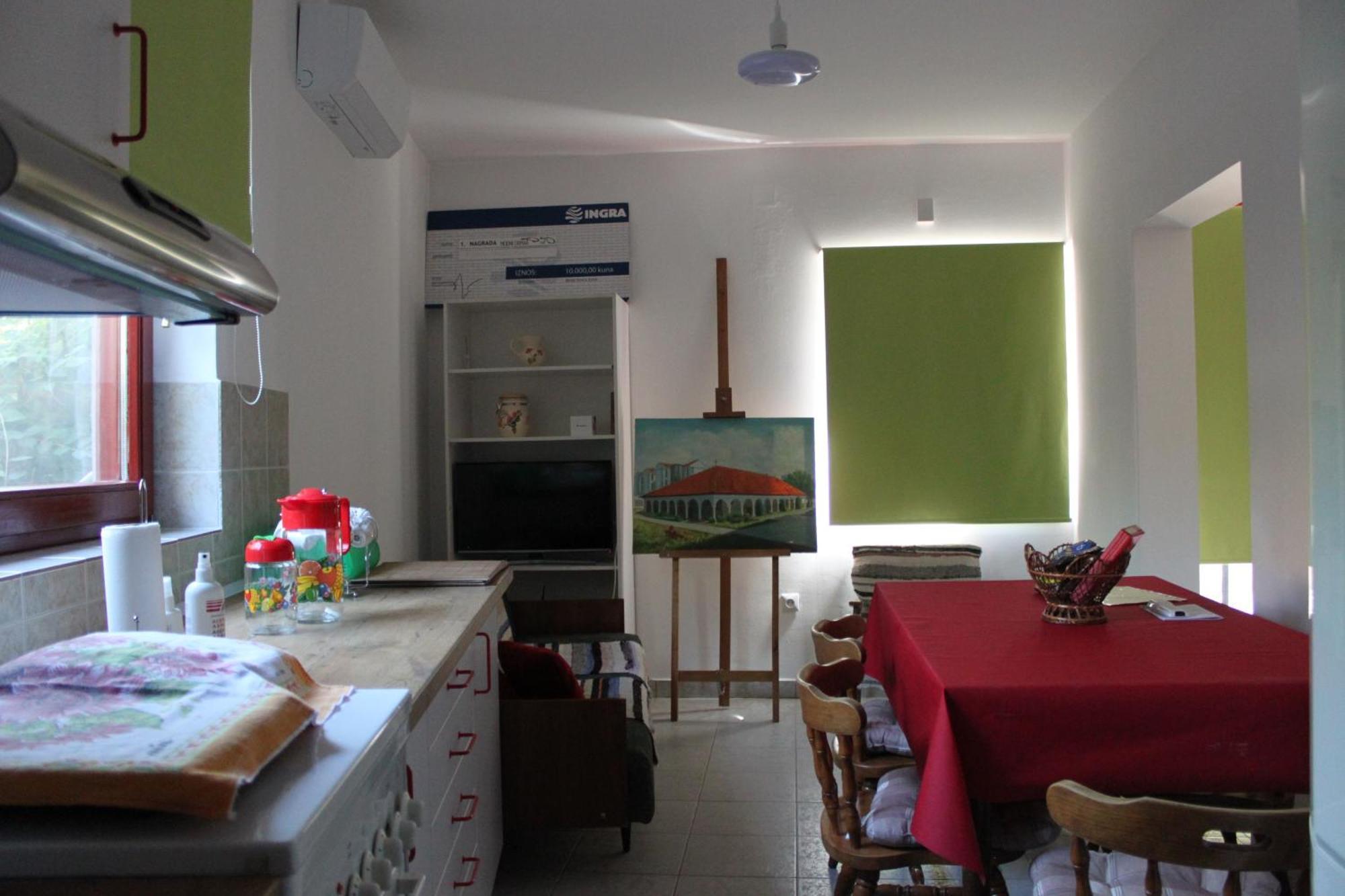 Boulevard Garden House - Free And Save Parking In The Locked Yard Ćuprija エクステリア 写真